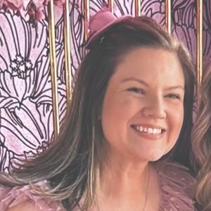 Meet your Posher, Courtney